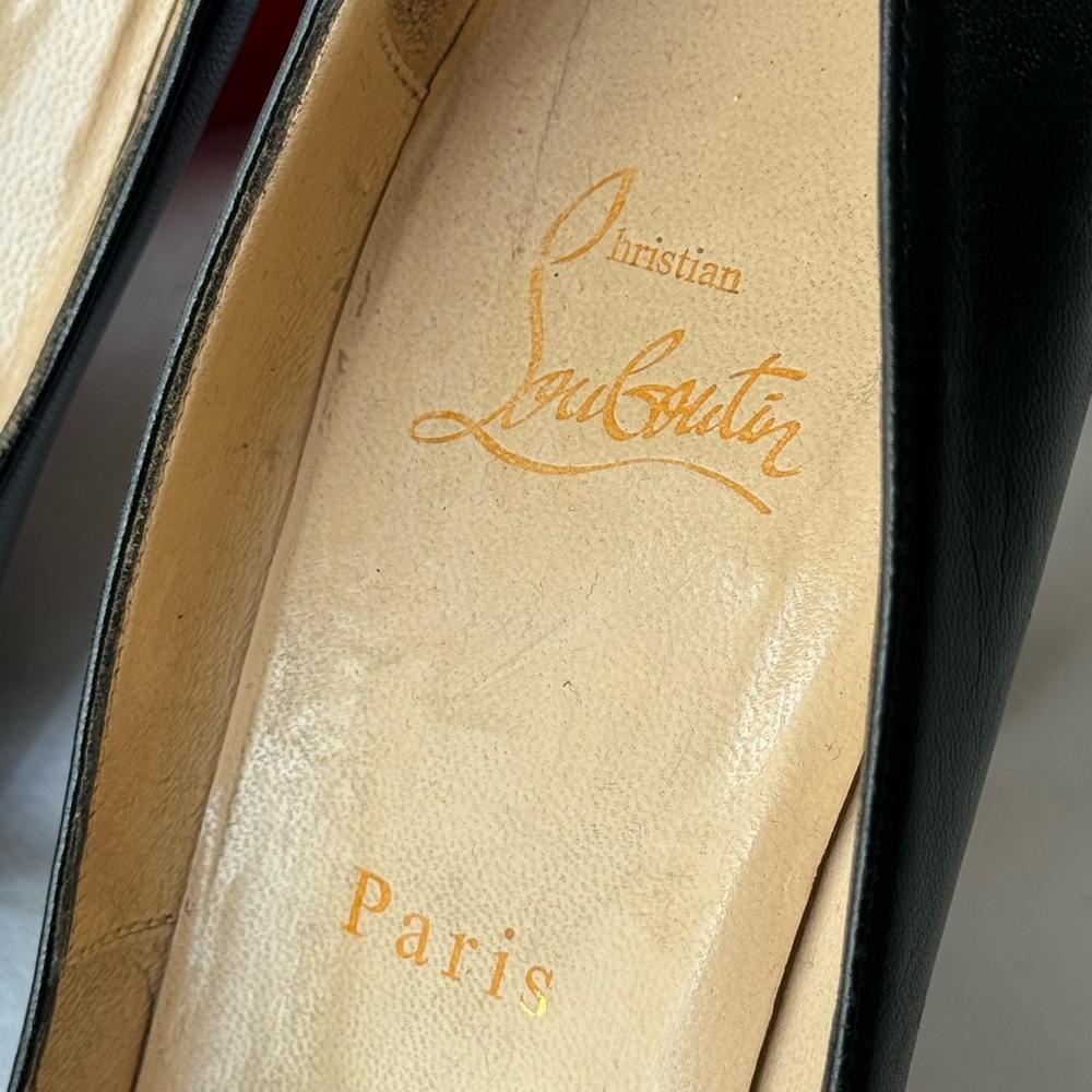 Christian Louboutin Black Classic Red Sole Pumps Size 38 US 8 with dust bag - Picture 10 of 12